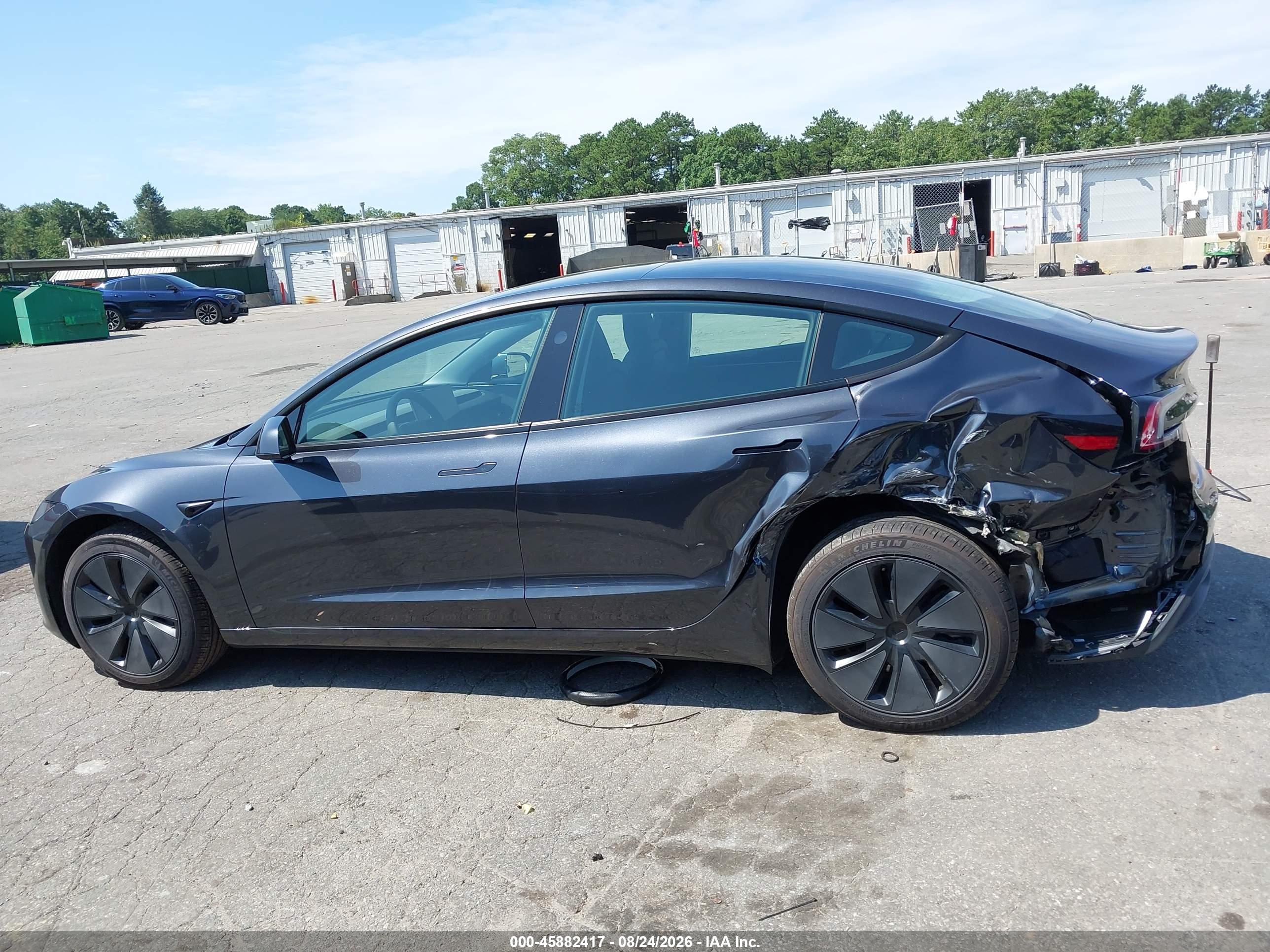 2025 TESLA MODEL 3