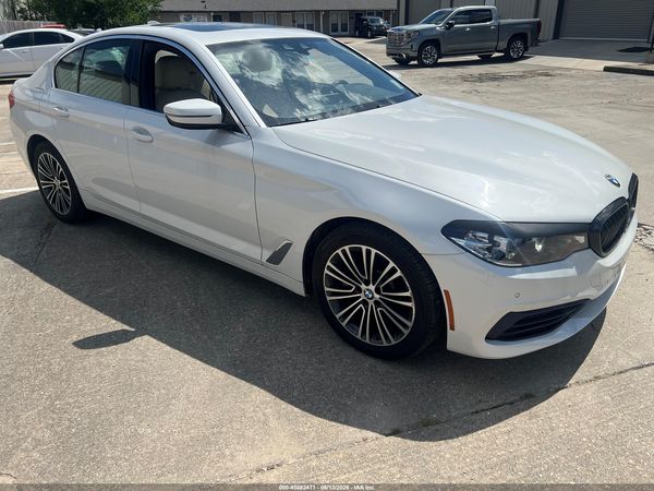 2020 BMW 530I