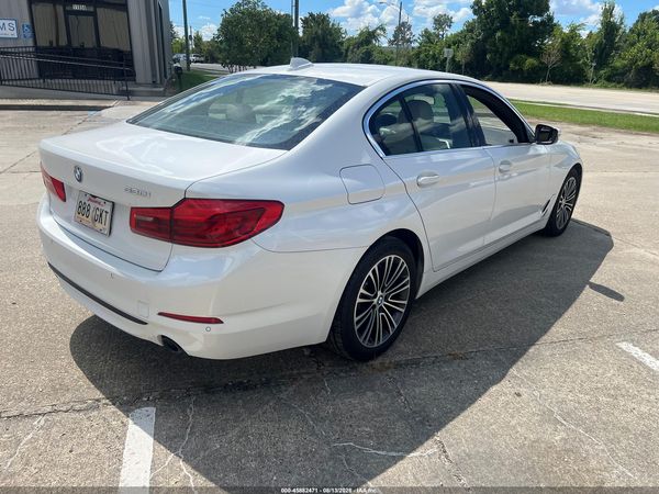 2020 BMW 530I