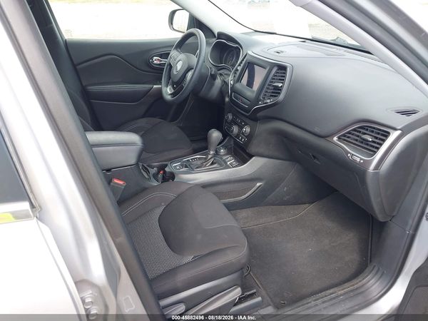 2019 JEEP CHEROKEE LATITUDE 4X4