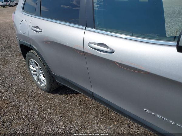 2019 JEEP CHEROKEE LATITUDE 4X4
