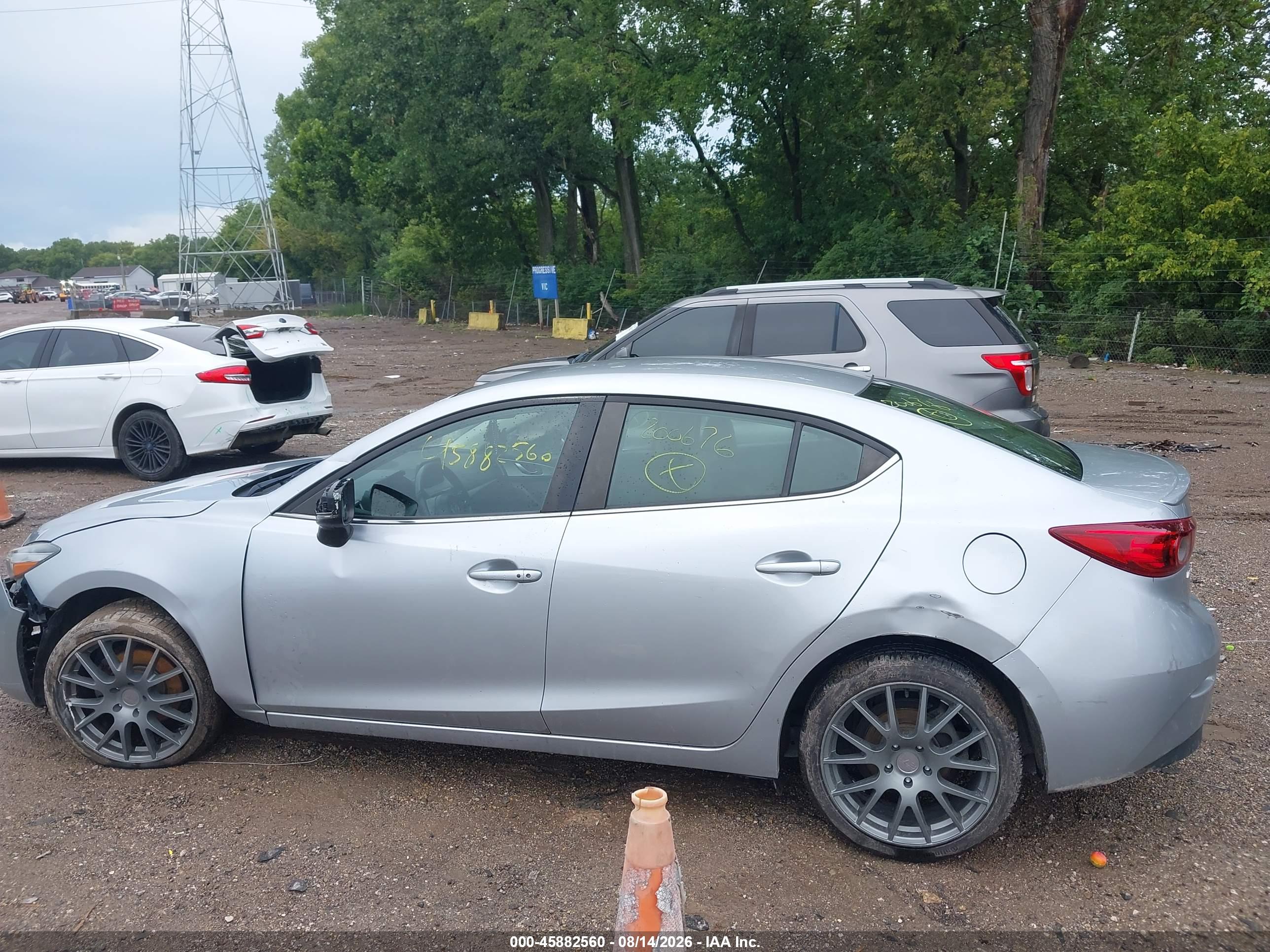 2018 MAZDA MAZDA3 TOURING