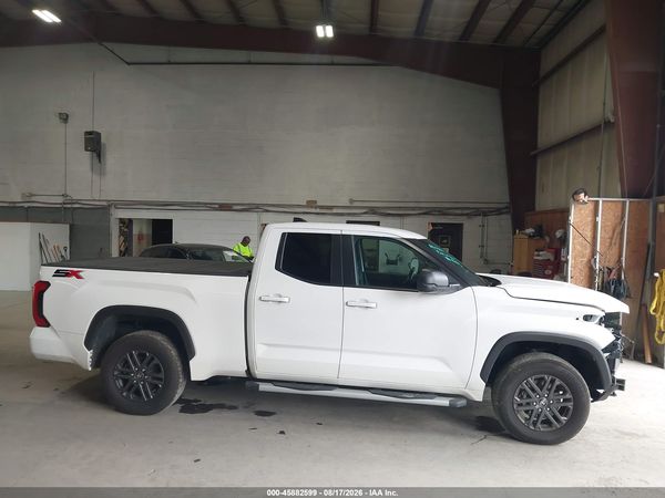 2025 TOYOTA TUNDRA SR5