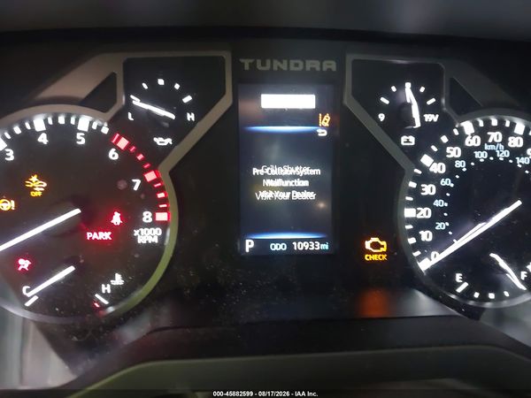 2025 TOYOTA TUNDRA SR5