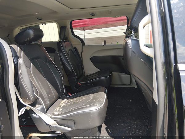 2022 CHRYSLER PACIFICA LIMITED — I8