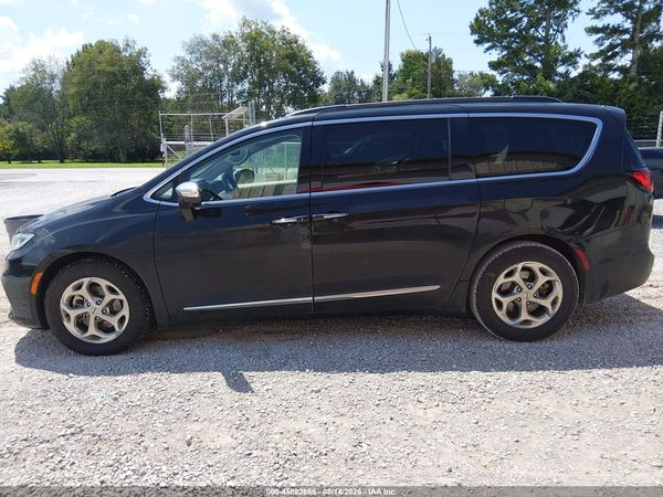 2022 CHRYSLER PACIFICA LIMITED — I117