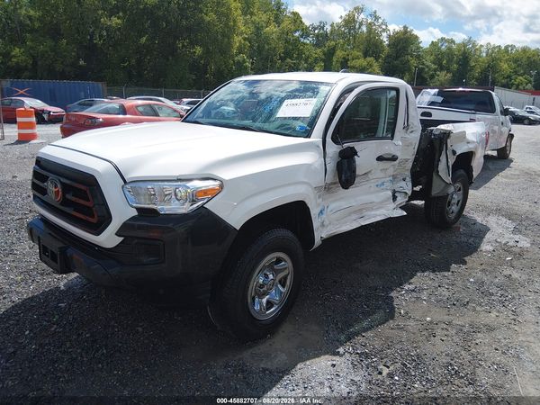 2021 TOYOTA TACOMA SR