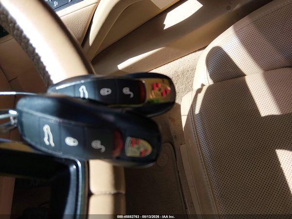 2016 PORSCHE CAYENNE