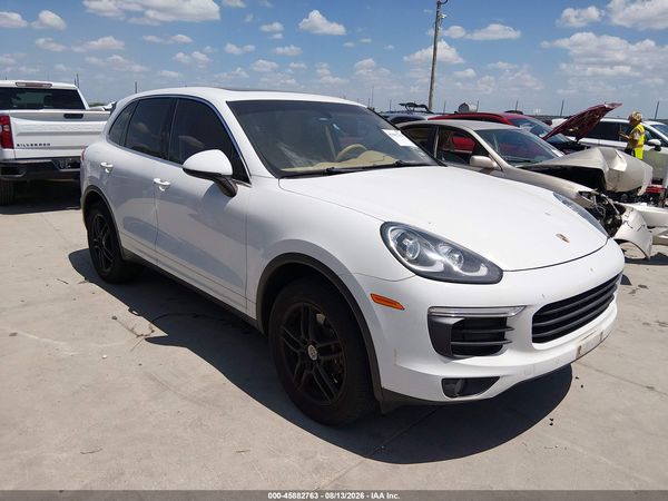 2016 PORSCHE CAYENNE