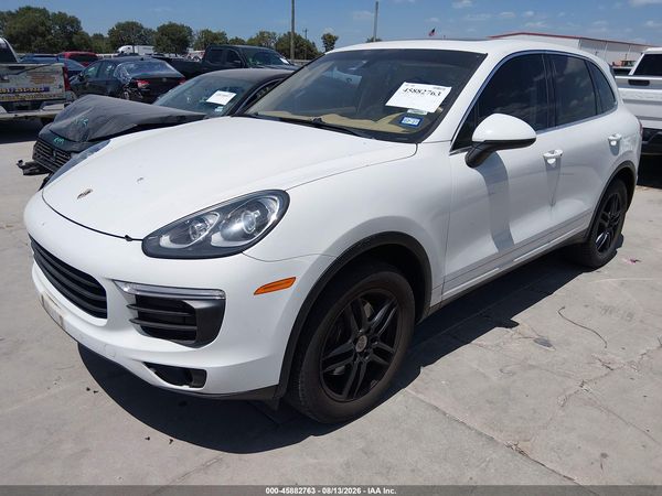 2016 PORSCHE CAYENNE