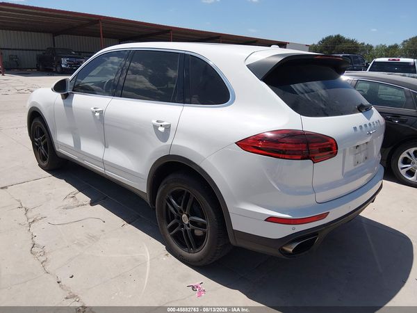 2016 PORSCHE CAYENNE