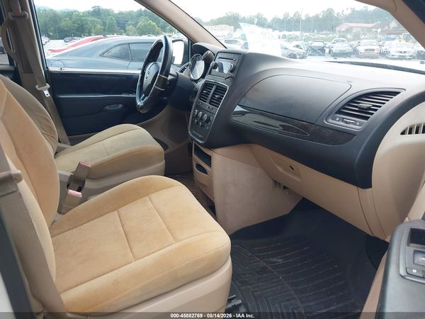 2013 DODGE GRAND CARAVAN SE — I5