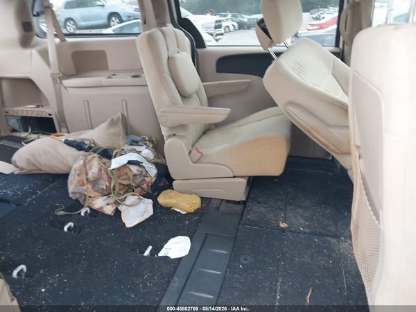 2013 DODGE GRAND CARAVAN SE — I8