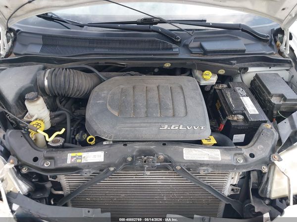 2013 DODGE GRAND CARAVAN SE — I10