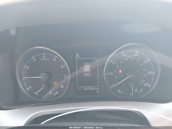 2018 TOYOTA RAV4 LE — I7