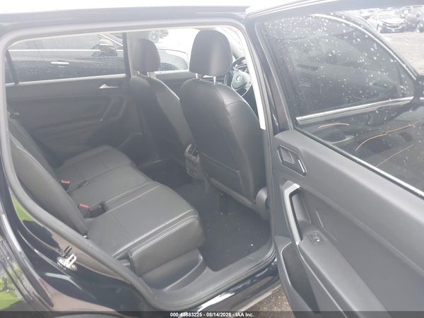 2018 VOLKSWAGEN TIGUAN 2.0T SE/2.0T SEL — I8