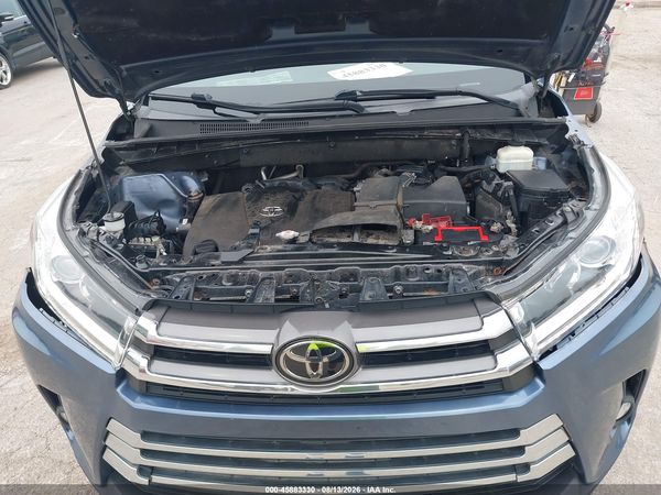 2018 TOYOTA HIGHLANDER LIMITED