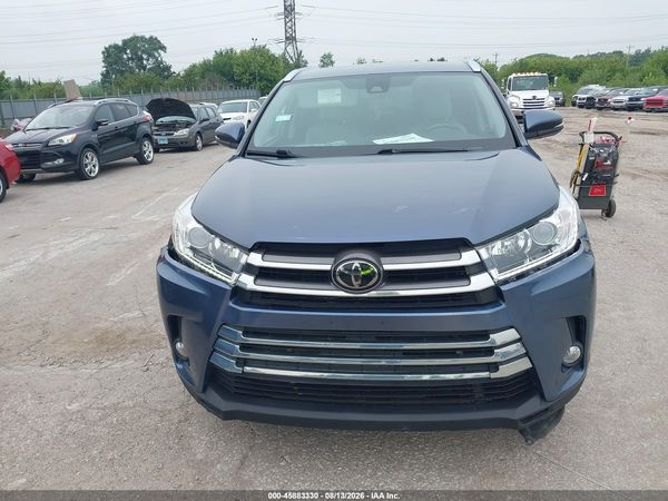 2018 TOYOTA HIGHLANDER LIMITED