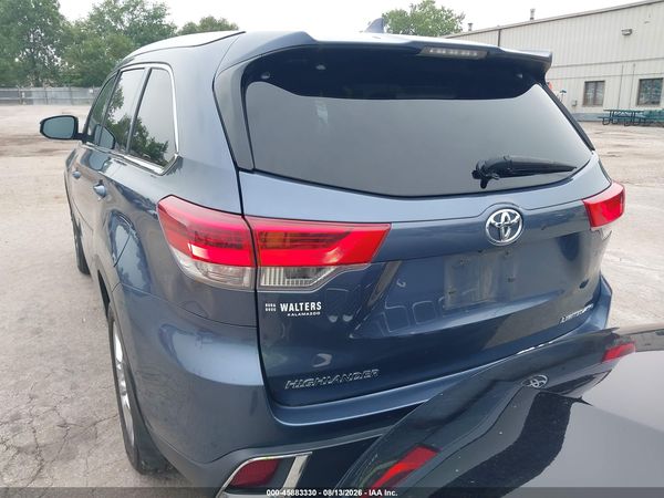 2018 TOYOTA HIGHLANDER LIMITED