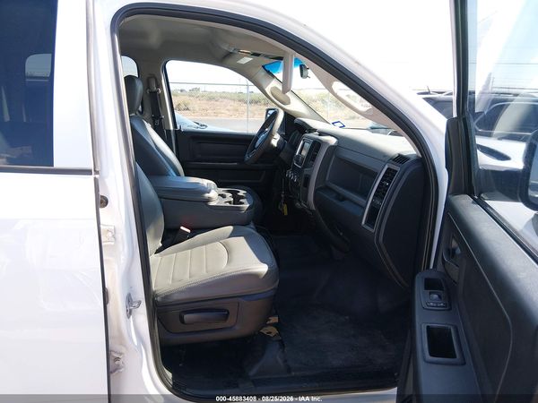 2017 RAM 1500 TRADESMAN  4X2 5'7 BOX