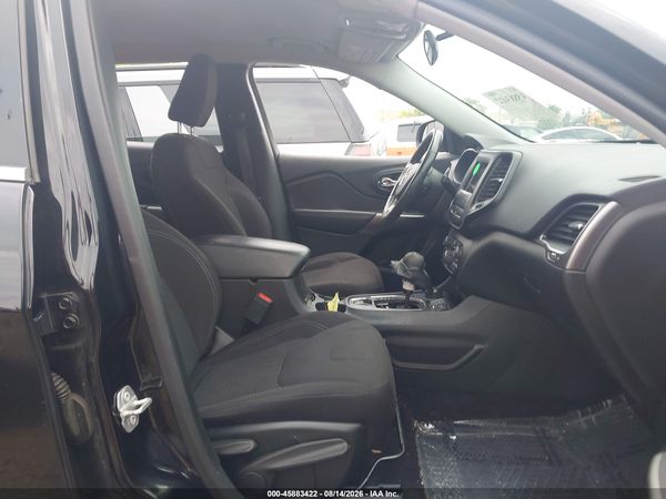 2019 JEEP CHEROKEE LATITUDE 4X4