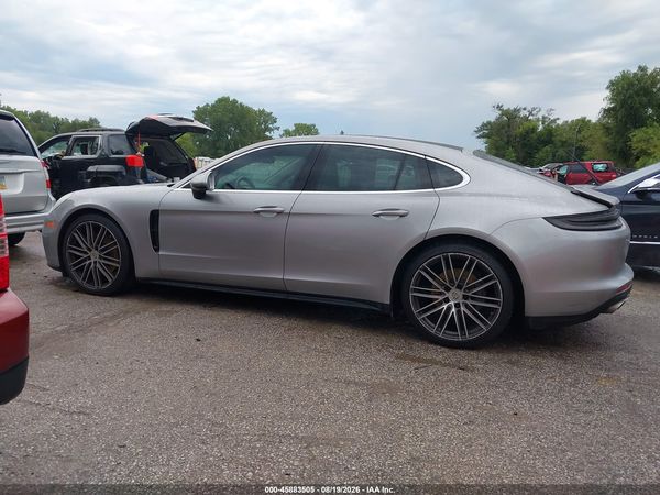 2018 PORSCHE PANAMERA 4S
