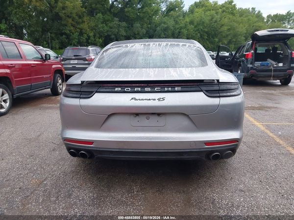 2018 PORSCHE PANAMERA 4S