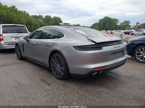 2018 PORSCHE PANAMERA 4S