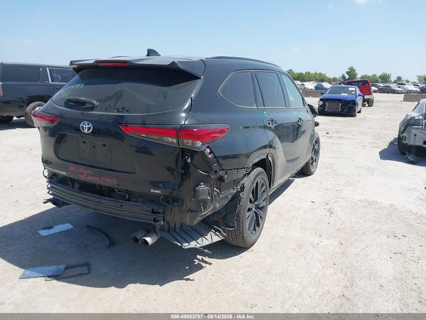 2023 TOYOTA HIGHLANDER XSE