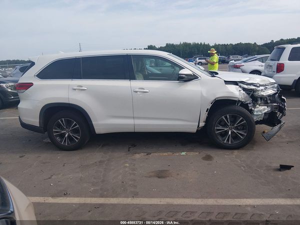 2017 TOYOTA HIGHLANDER LE PLUS