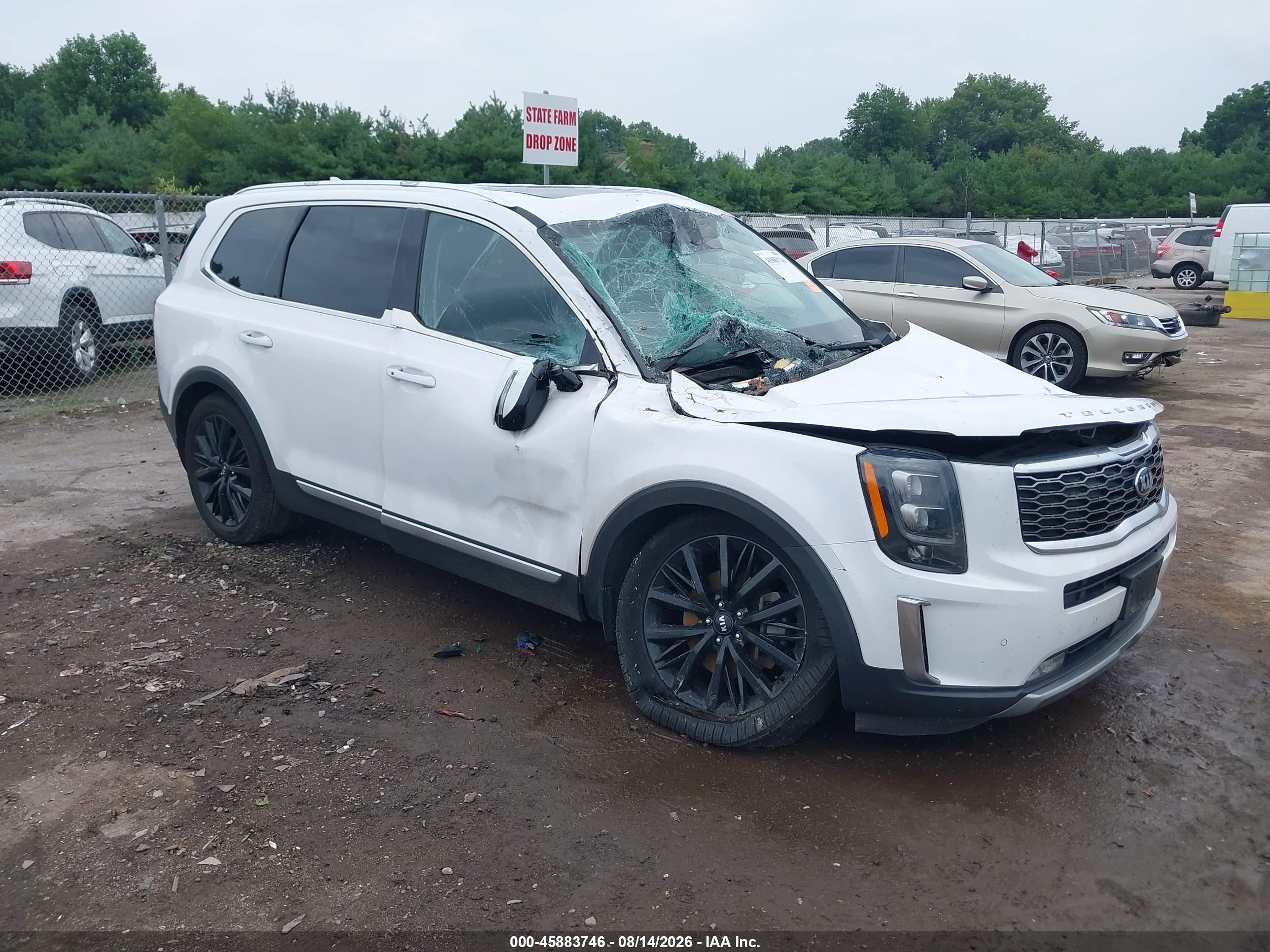 2018 AUDI Q7 quattro Premium Plus