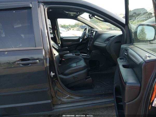 2017 DODGE GRAND CARAVAN GT — I5