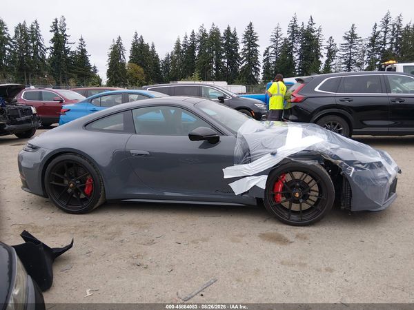 2025 PORSCHE 911