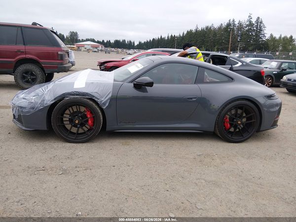 2025 PORSCHE 911