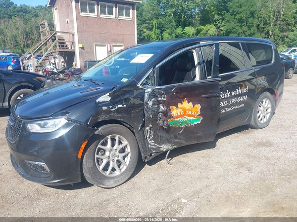 2023 CHRYSLER PACIFICA TOURING L — I2