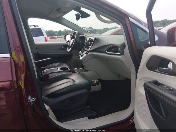 2017 CHRYSLER PACIFICA TOURING-L PLUS — I5