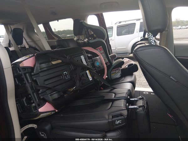 2017 CHRYSLER PACIFICA TOURING-L PLUS — I8