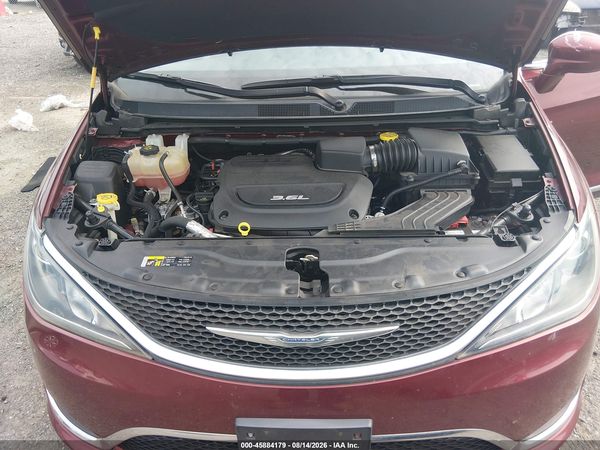2017 CHRYSLER PACIFICA TOURING-L PLUS — I10