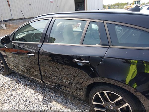 2018 VOLVO V60 T5 DYNAMIC