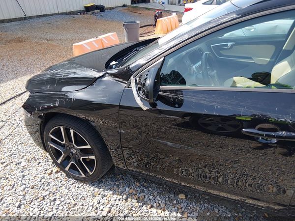 2018 VOLVO V60 T5 DYNAMIC