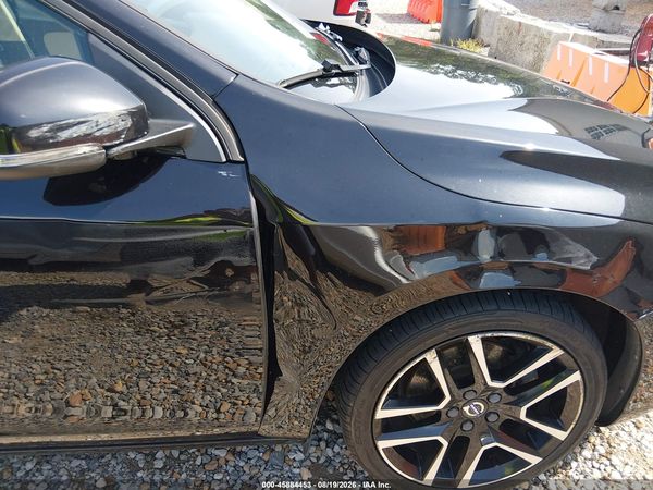 2018 VOLVO V60 T5 DYNAMIC
