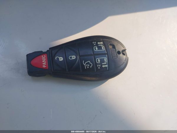 2014 DODGE GRAND CARAVAN SXT — I11