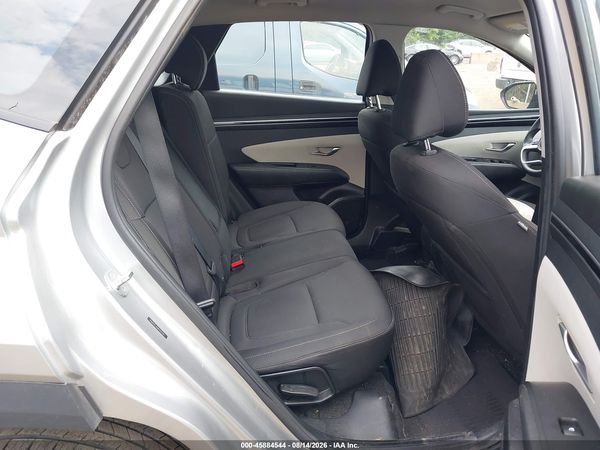 2023 HYUNDAI TUCSON SE — I8