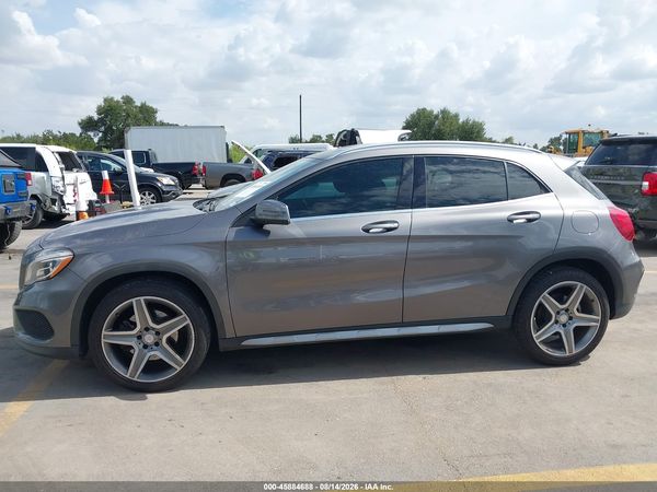 2015 MERCEDES-BENZ GLA 250