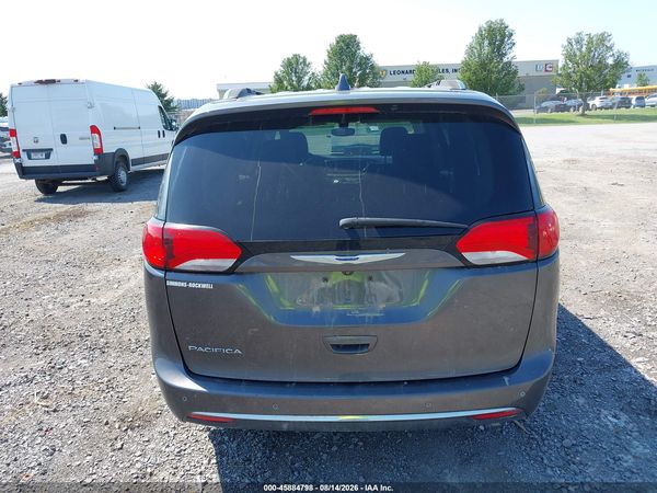 2018 CHRYSLER PACIFICA TOURING L