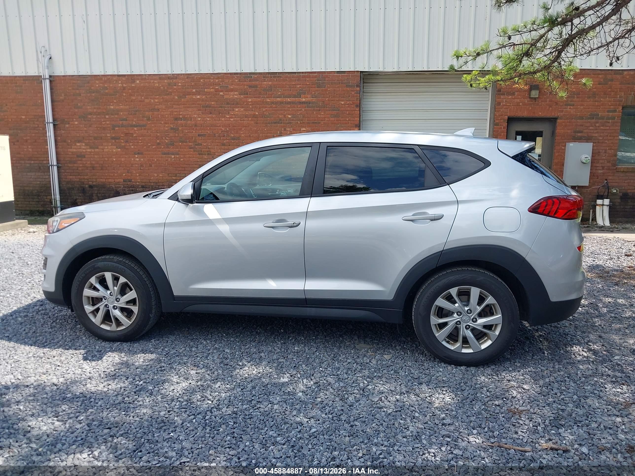 2019 HYUNDAI TUCSON SE