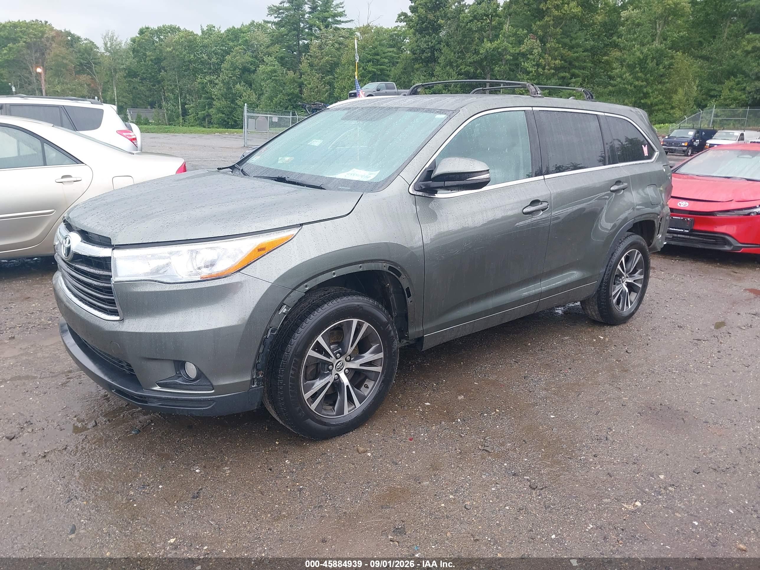 2016 TOYOTA HIGHLANDER XLE V6 — I2