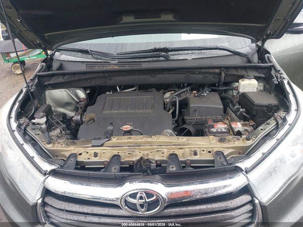 2016 TOYOTA HIGHLANDER XLE V6 — I10