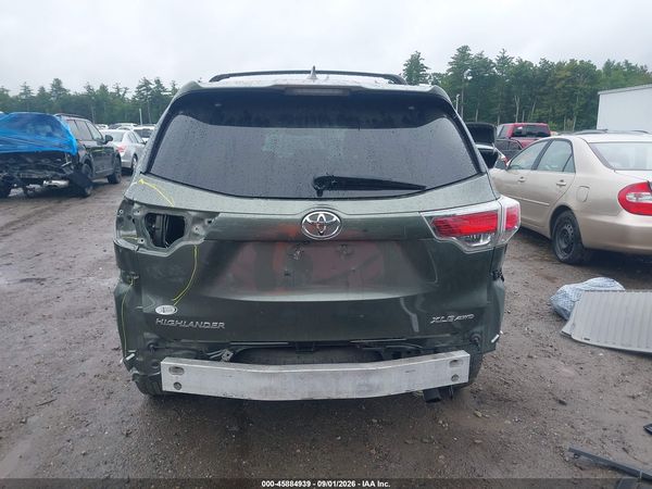 2016 TOYOTA HIGHLANDER XLE V6 — I119