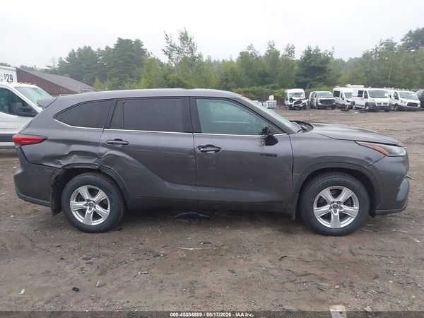 2021 TOYOTA HIGHLANDER HYBRID LE